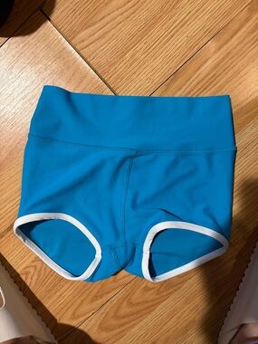 Five Brand YXL Shorts